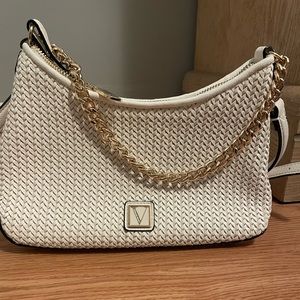 Crossbody handbag . Color whiter